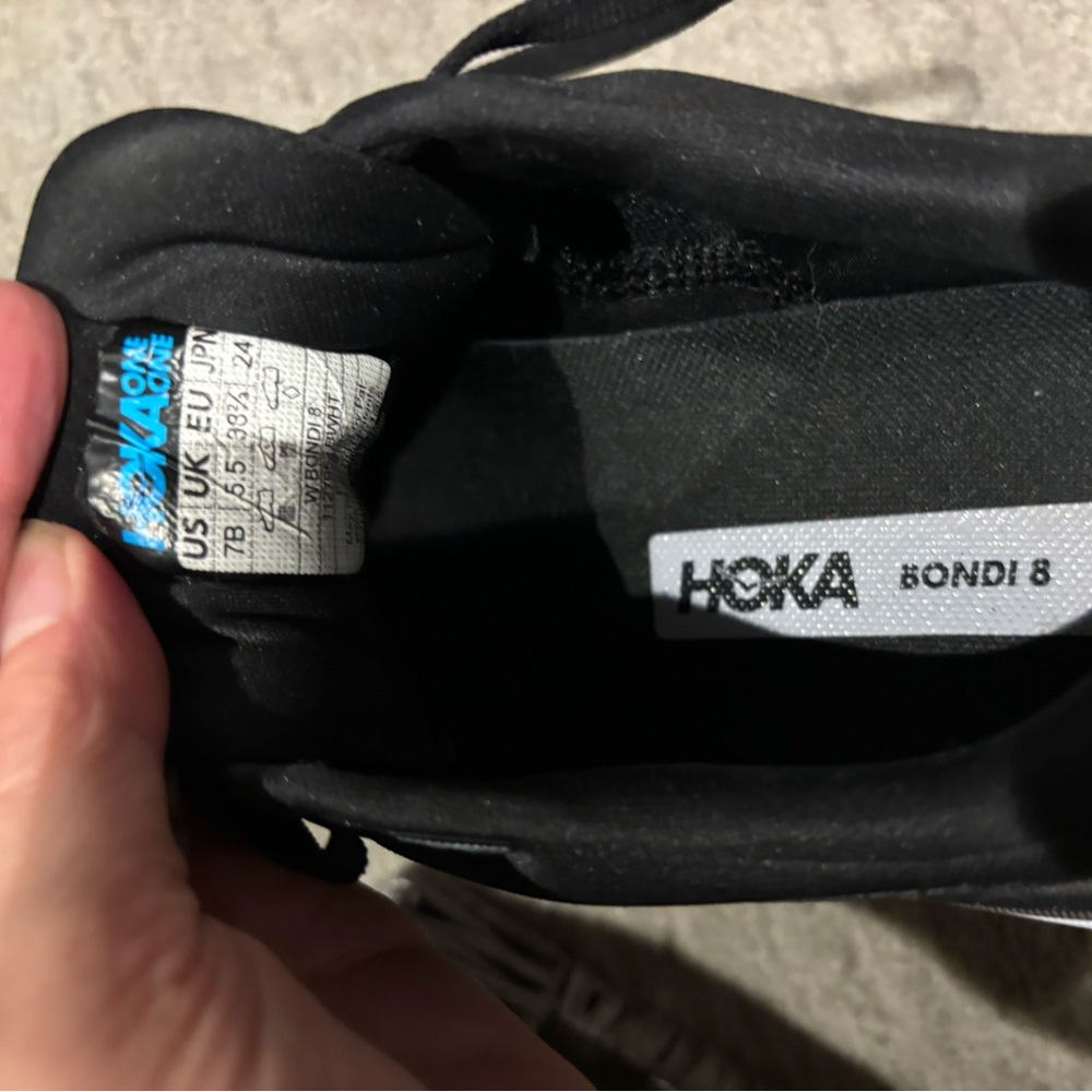 Women’s Hoka Bondi 8 Tennis Shoe (Size 7)